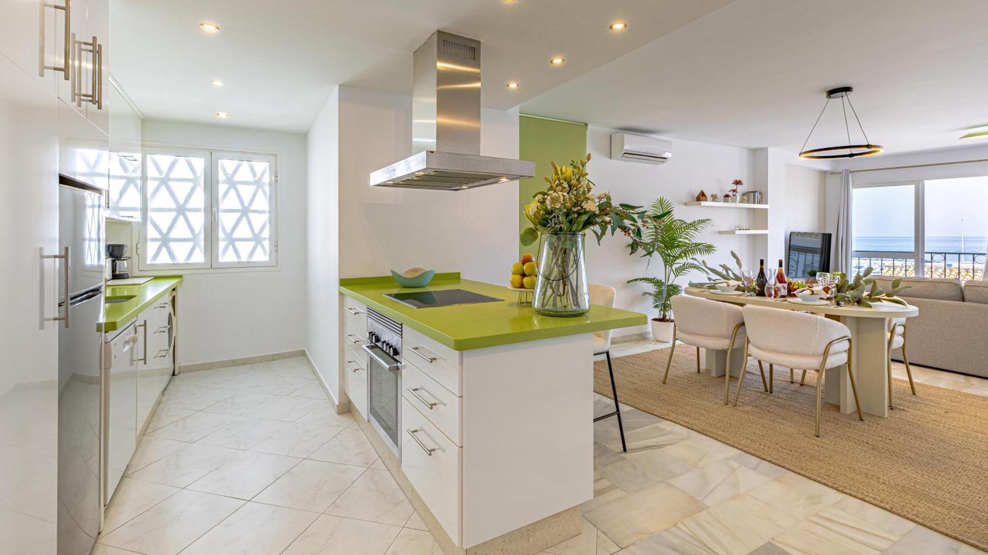 Vacation Marbella I Sea Views, 24-7 Security, Parking, Walk To Everything In Luxurious Puerto Banus Exterior foto